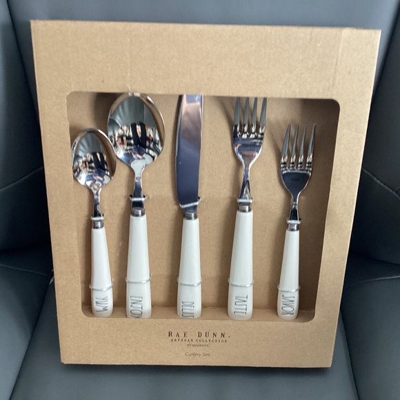 Rae Dunn cutlery set - Picture 1 of 1